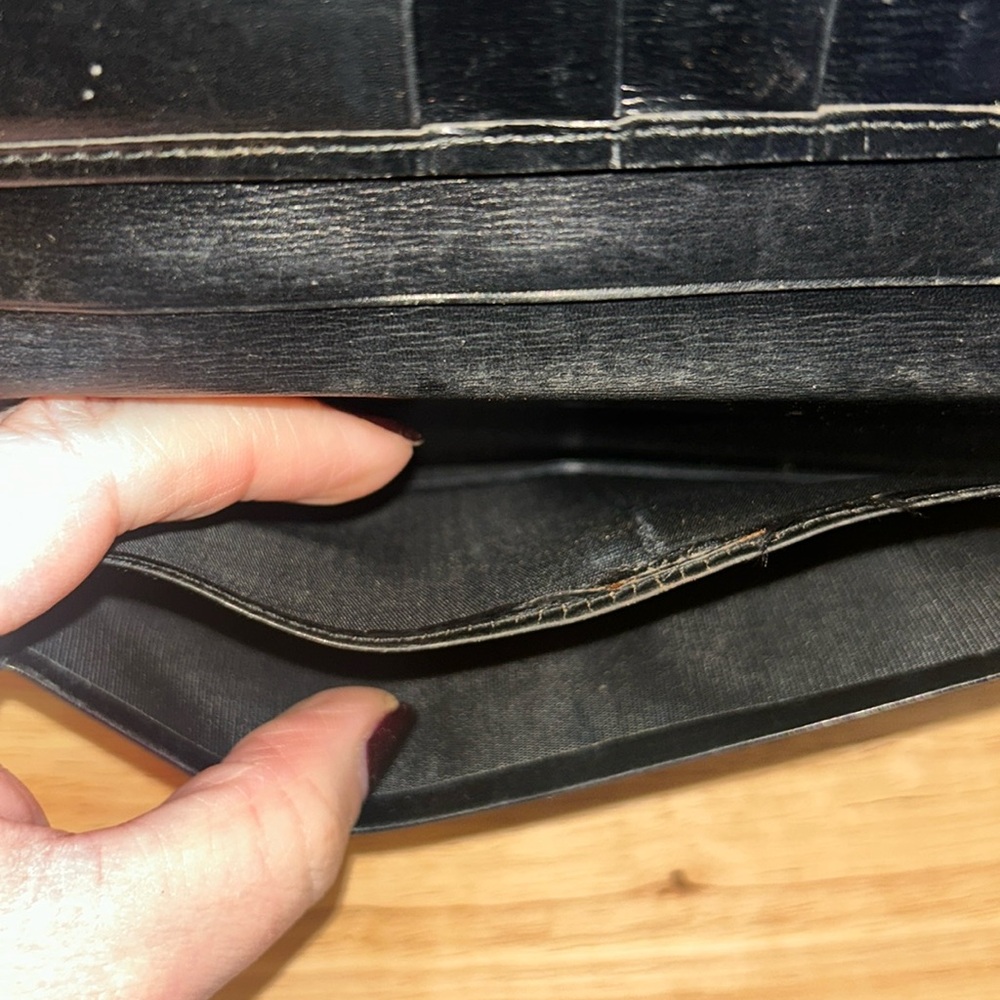 Louis Vuitton Double Sided Wallet - Picture 10 of 10